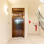 Villa Aurora